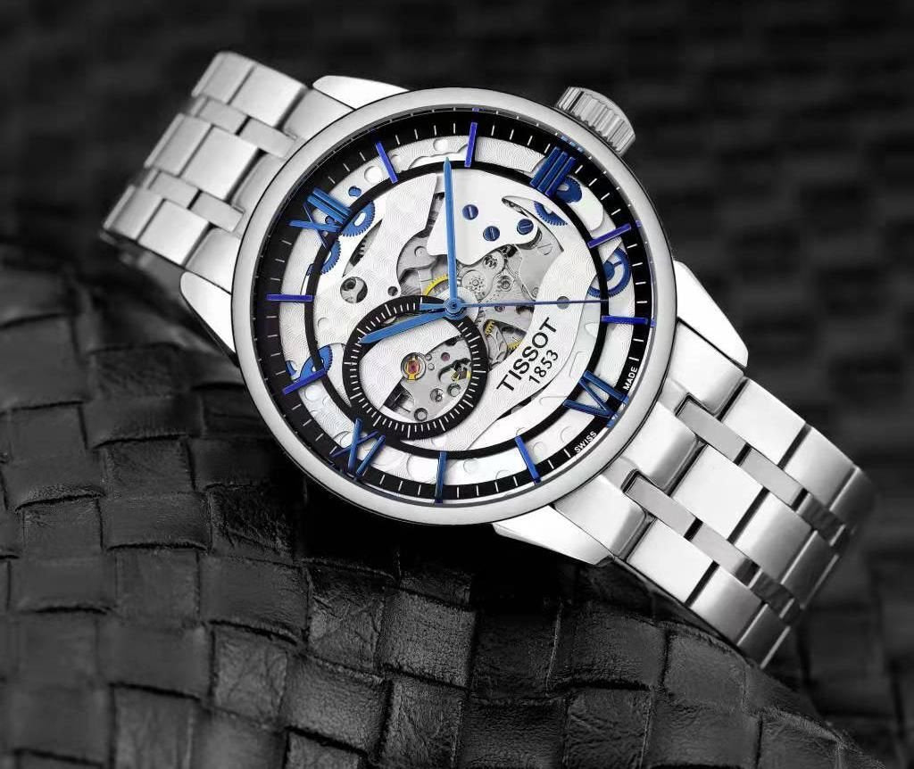 Tissot Full Automatic Japanese Movement Men's Watch In Silver