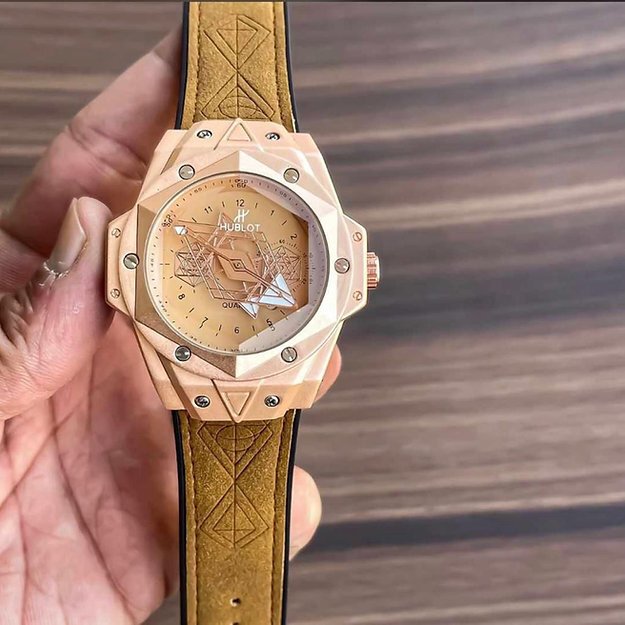 Hublot Yellow Date Working Model For Men's Watch