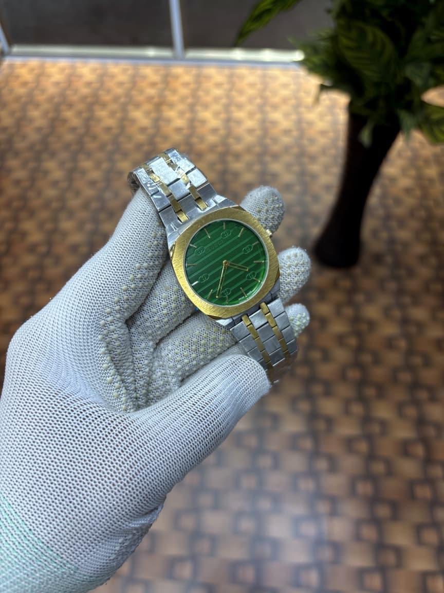 Gucci Slim Green Dial Two-Tone Silver & Gold Men's Watch