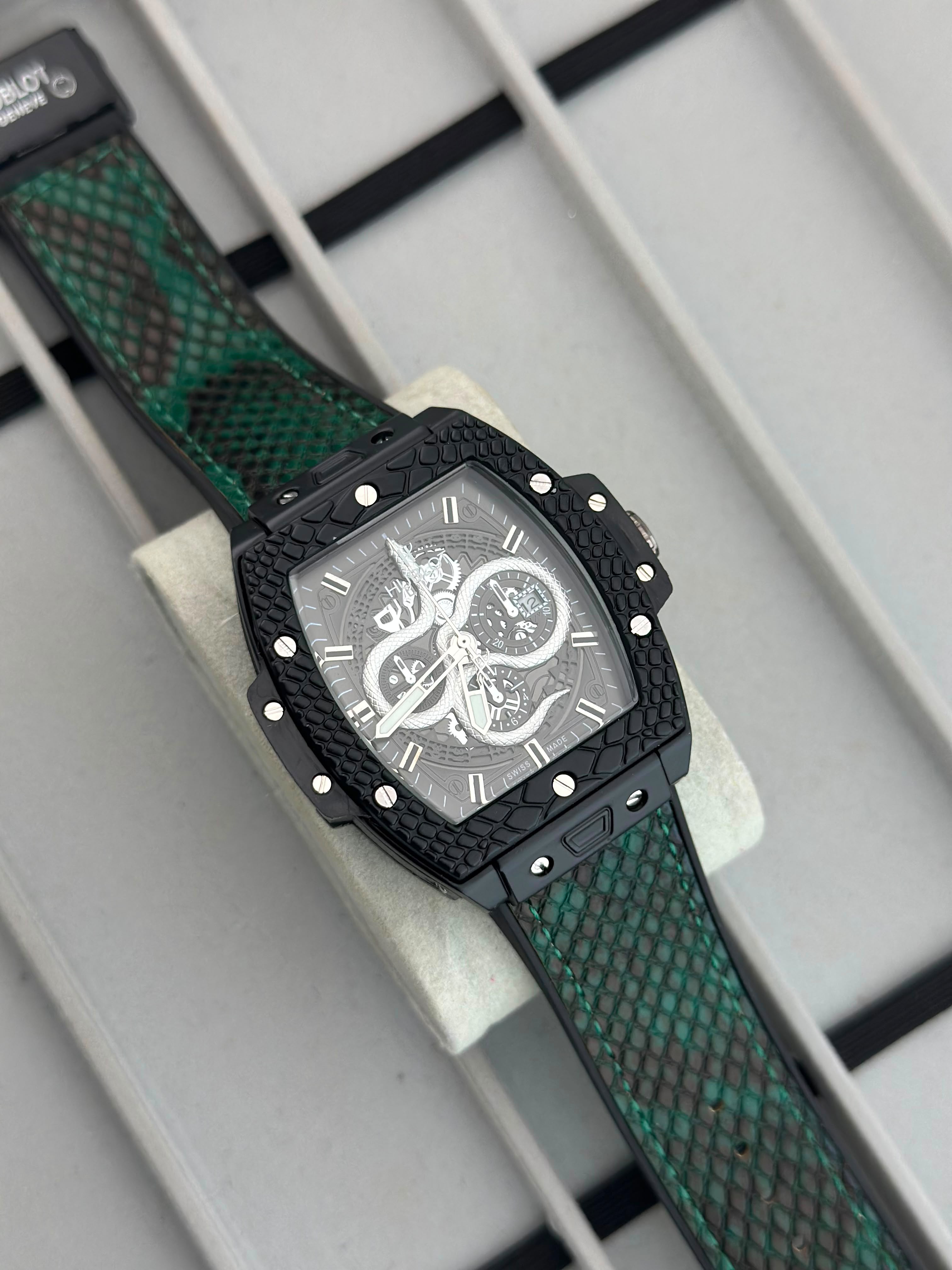 Hublot Big Bang Cobra Green Silicone Men's Watch