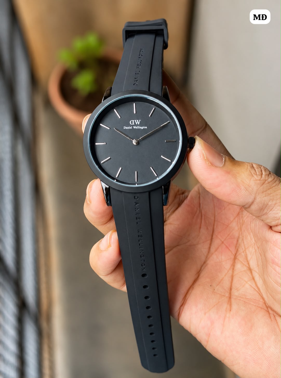 Daniel Wellington Silicone Strap Sporty Look Men's Watch
