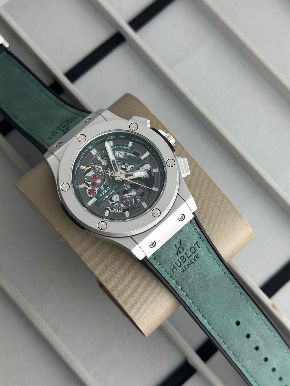 Hublot Green Mechanical Movement Sporty Men's Watch