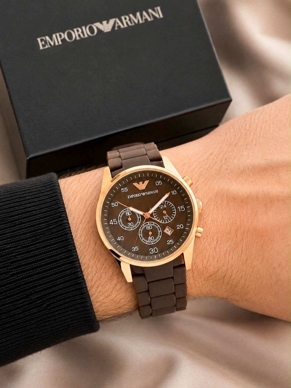 Marvellous Armani Round Dial Quartz Analog Men's Watch