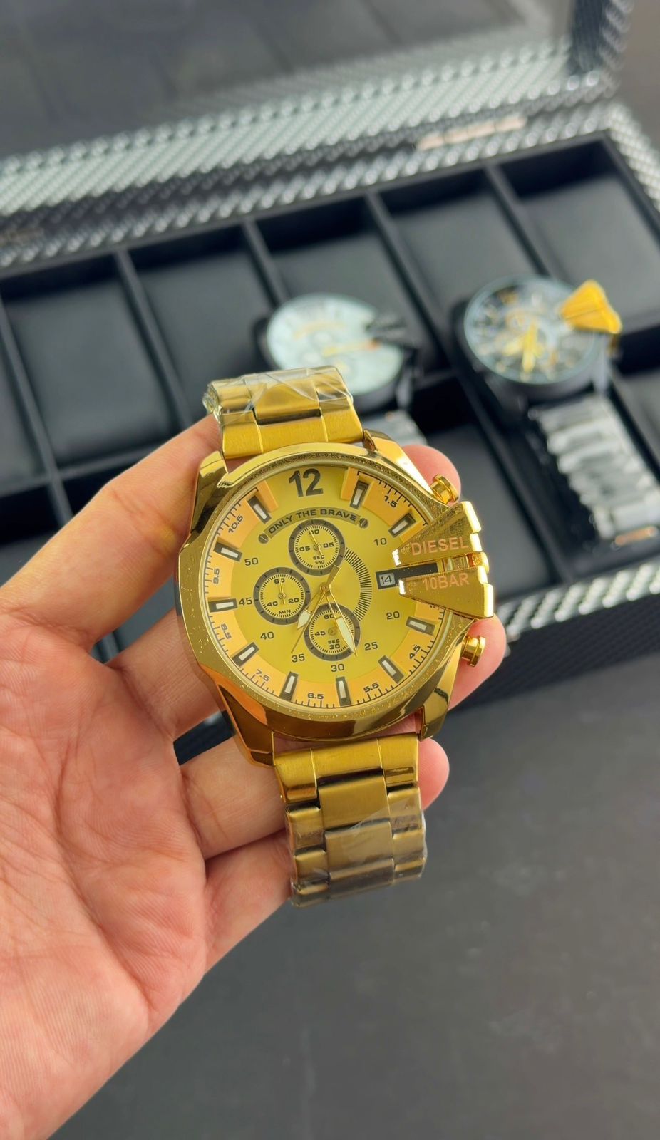 Marvellous Diesel Gold Dial New model Watch For Men